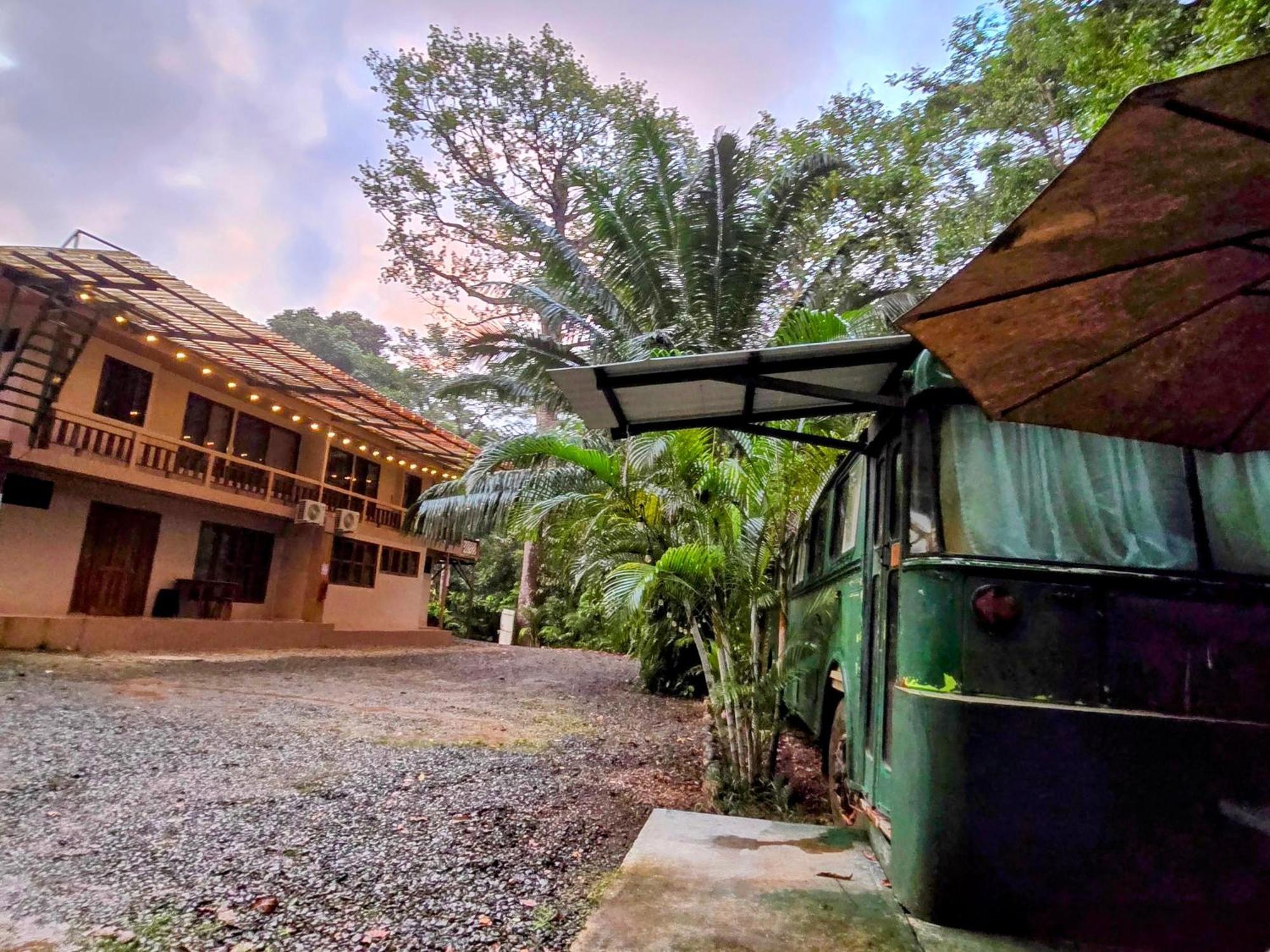 Cool Waters Jungle Villas อูวีตา ภายนอก รูปภาพ