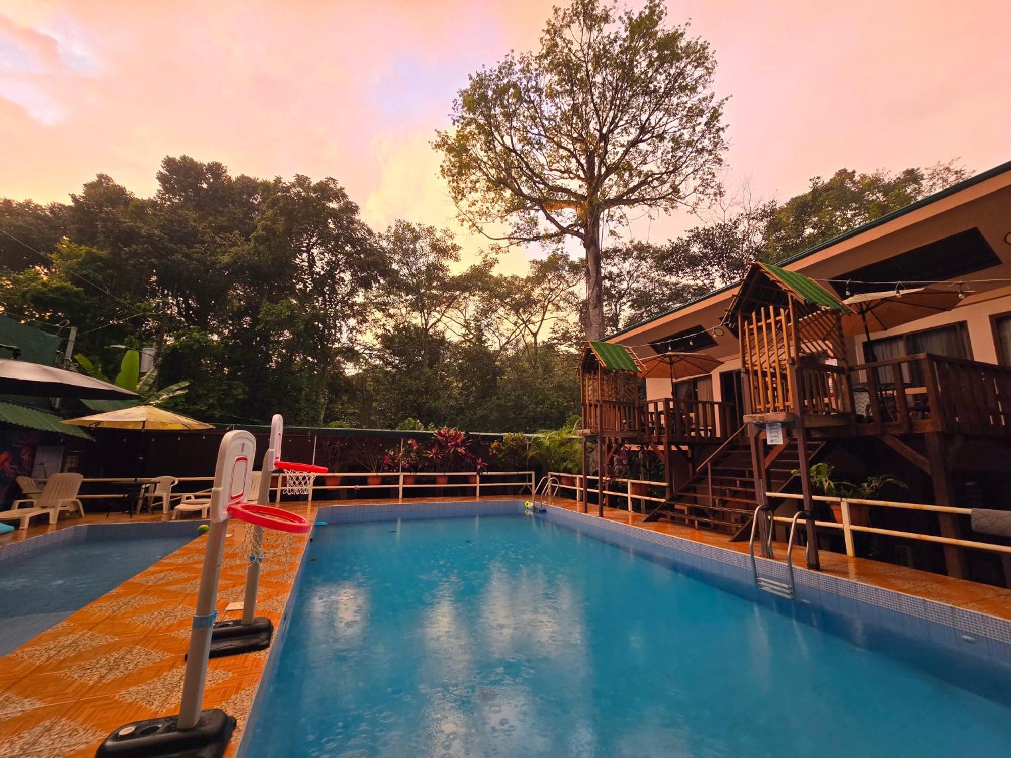 Cool Waters Jungle Villas อูวีตา ภายนอก รูปภาพ
